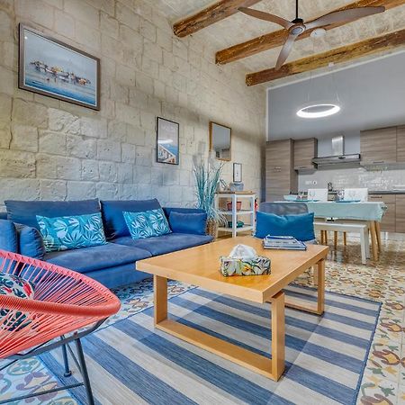 Le Petit Voyage - Chill Out Vila Cospicua Exterior foto