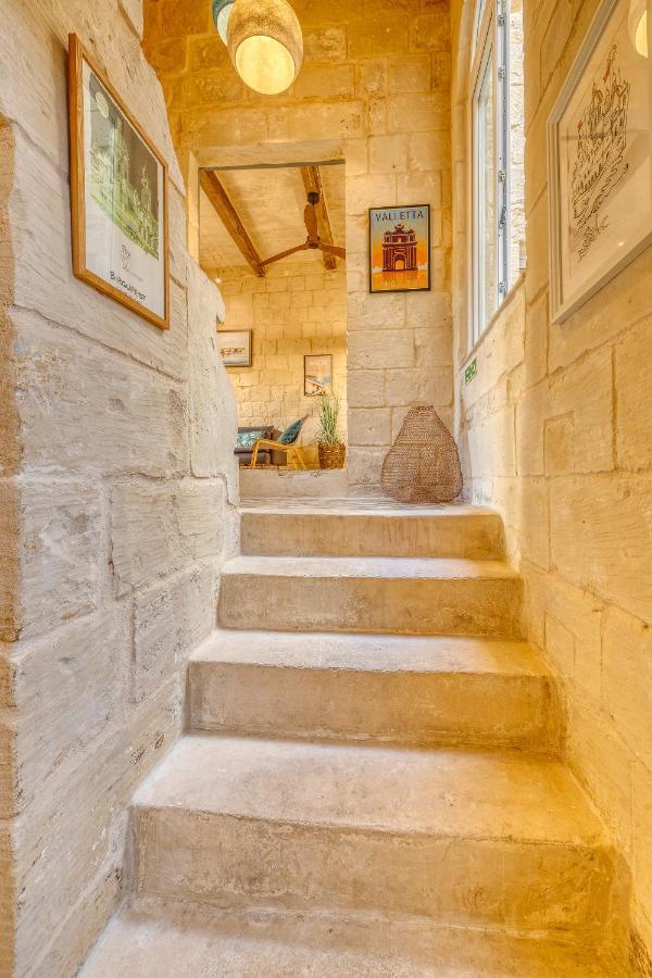 Le Petit Voyage - Chill Out Vila Cospicua Exterior foto