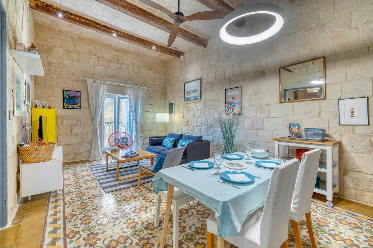 Le Petit Voyage - Chill Out Vila Cospicua Exterior foto